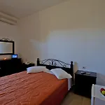 Hotel Milton